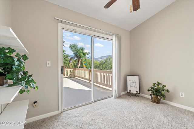 12734 N Pioneer Way, Tucson, AZ 85755