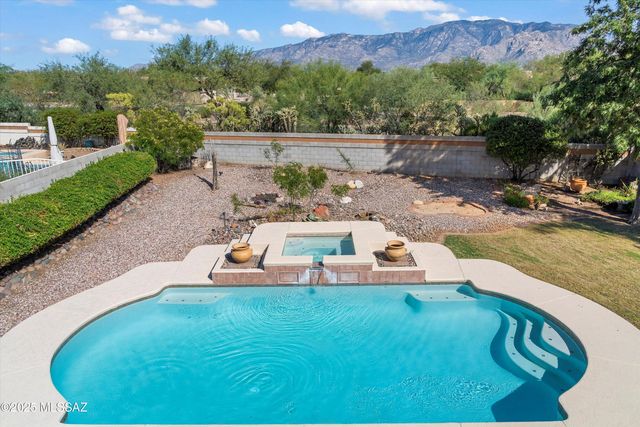 12734 N Pioneer Way, Tucson, AZ 85755