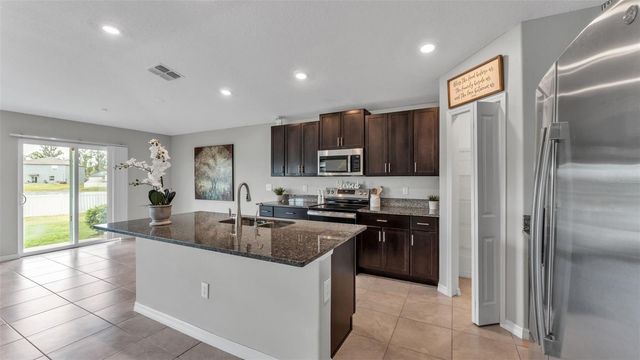 2146 OLD MINING ROAD, Lakeland, FL 33801