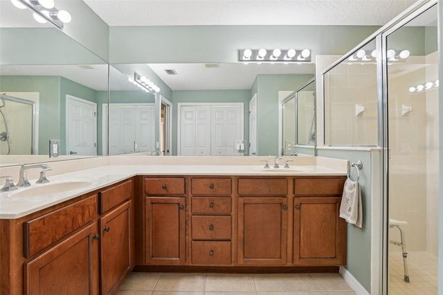 2216 CYPRESS COVE DRIVE H3, Tavares, FL 32778