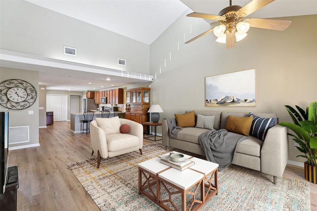 2216 CYPRESS COVE DRIVE H3, Tavares, FL 32778