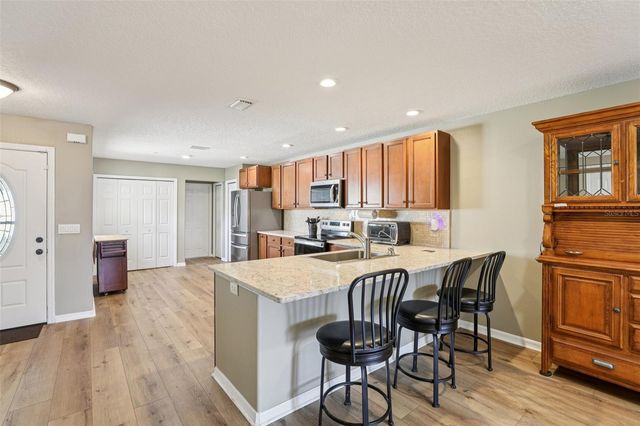 2216 CYPRESS COVE DRIVE H3, Tavares, FL 32778