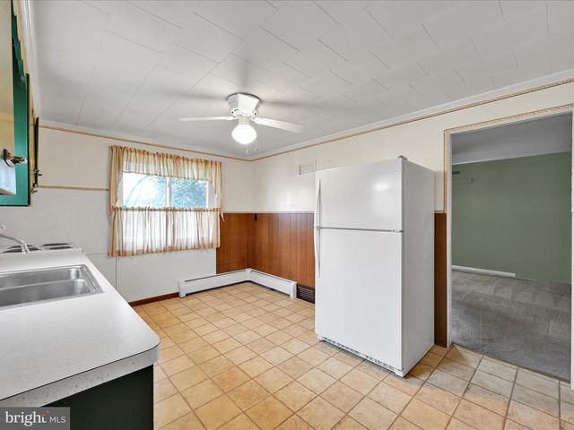 542 E LINCOLN AVE, Myerstown, PA 17067
