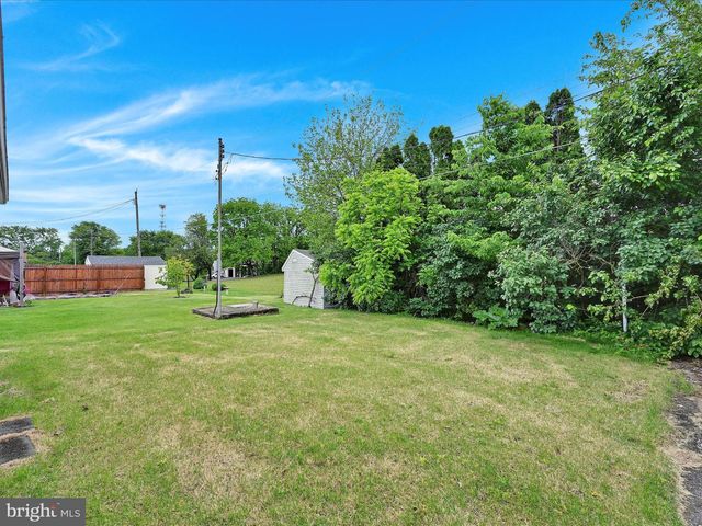 542 E LINCOLN AVE, Myerstown, PA 17067