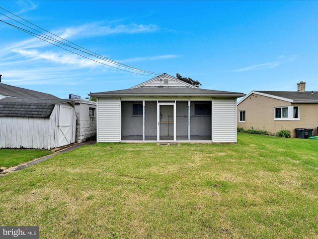542 E LINCOLN AVE, Myerstown, PA 17067