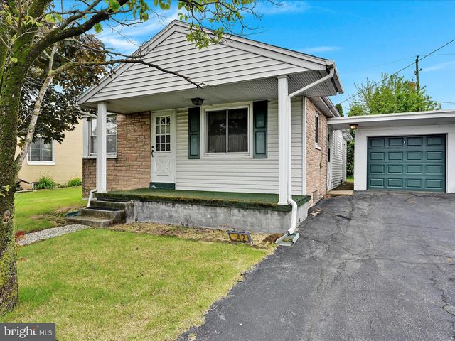 542 E LINCOLN AVE, Myerstown, PA 17067