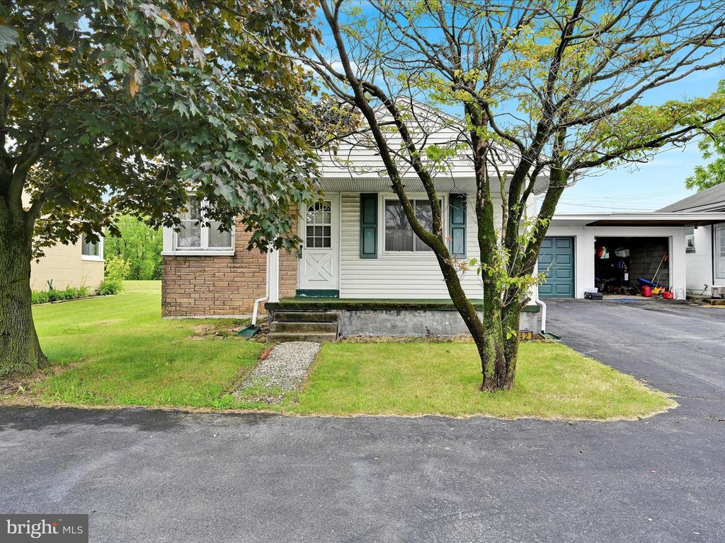 542 E LINCOLN AVE, Myerstown, PA 17067