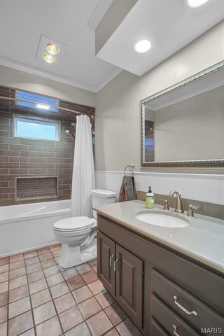537 Buena Vista Street, Edwardsville, IL 62025