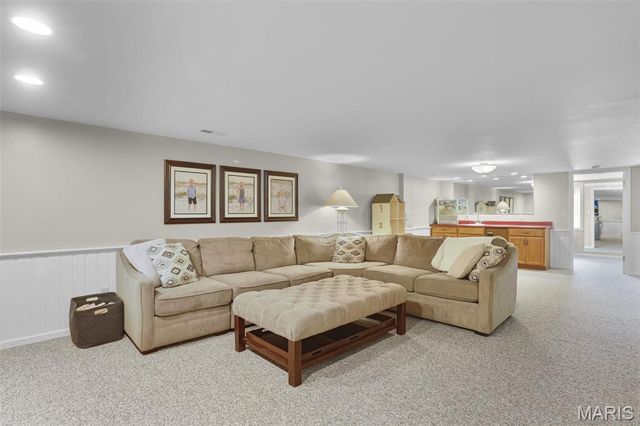 537 Buena Vista Street, Edwardsville, IL 62025