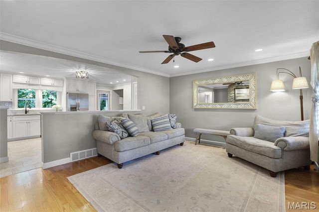 537 Buena Vista Street, Edwardsville, IL 62025