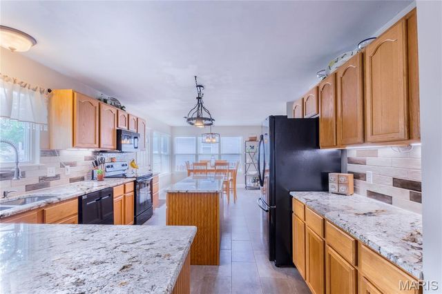 1455 Amber Wave Drive, O'fallon, MO 63366