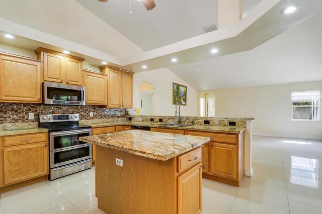 2085 SW Aladdin Street, Port St. Lucie, FL 34953