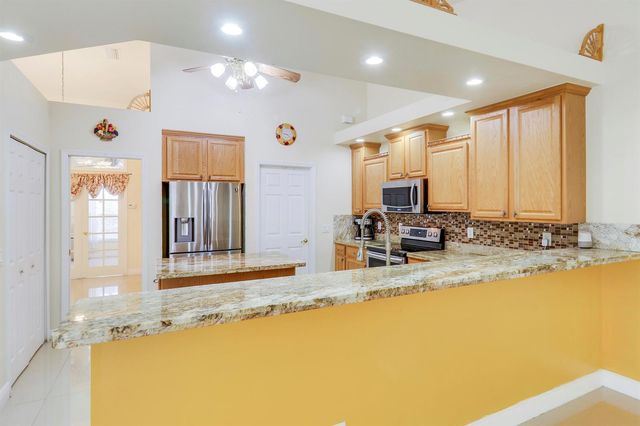 2085 SW Aladdin Street, Port St. Lucie, FL 34953