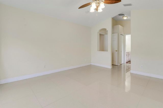 2085 SW Aladdin Street, Port St. Lucie, FL 34953