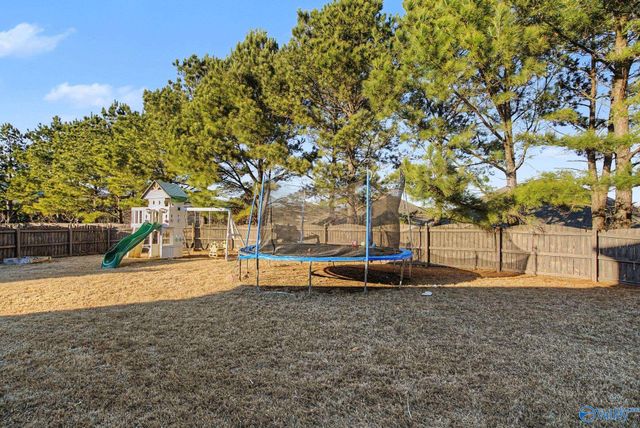 7405 Cobblefield Drive SE, Owens Cross Roads, AL 35763