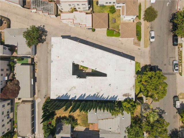 1117 S Spaulding, Los Angeles, CA 90019