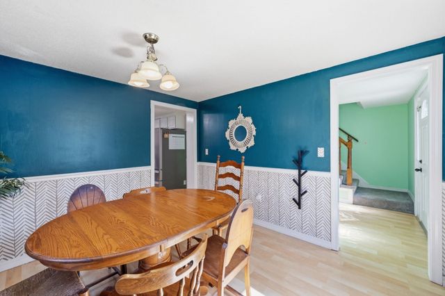380 Plumtree Rd, Springfield, MA 01118