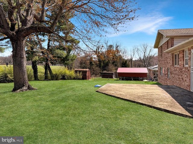 6404 SUMMERHILL RD, Temple Hills, MD 20748