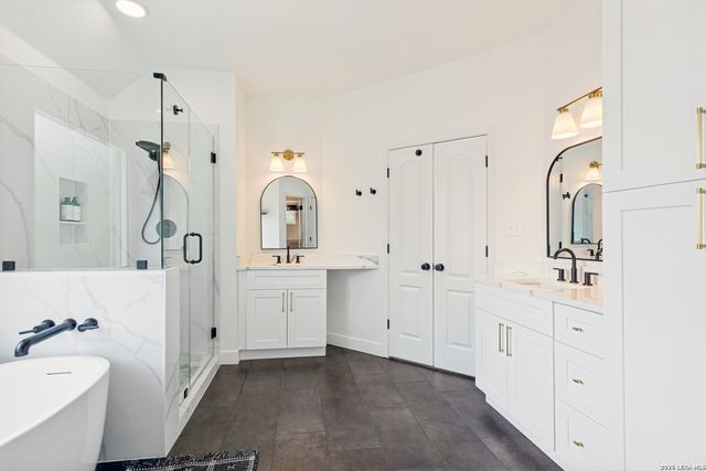 1106 WALKERS WAY, San Antonio, TX 78216