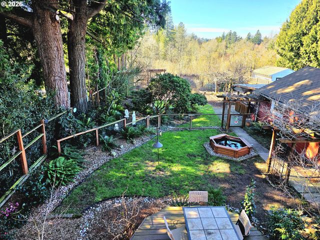 417 Se ROBERTS Ave, Gresham, OR 97080