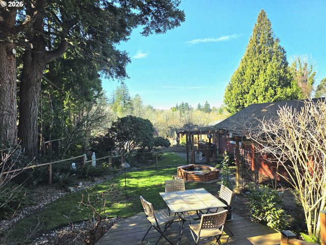 417 Se ROBERTS Ave, Gresham, OR 97080