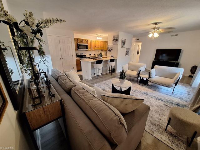 3701 Cotswold Terrace, Greensboro, NC 27410