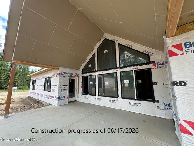 2663 W Seasons Rd, Athol, ID 83801