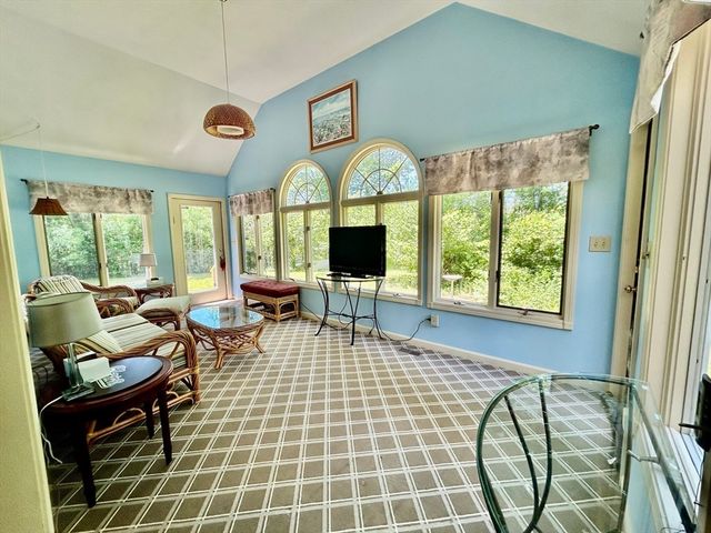 169 Park Ave W, Weymouth, MA 02190