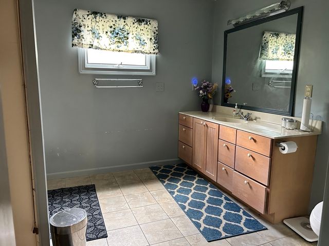 169 Park Ave W, Weymouth, MA 02190