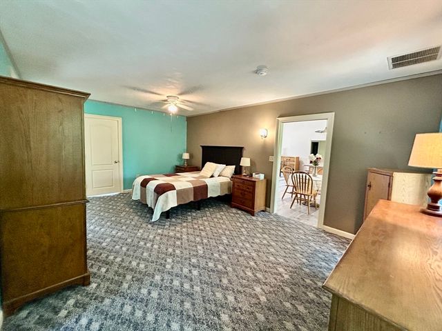169 Park Ave W, Weymouth, MA 02190