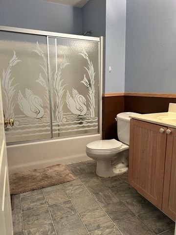 169 Park Ave W, Weymouth, MA 02190