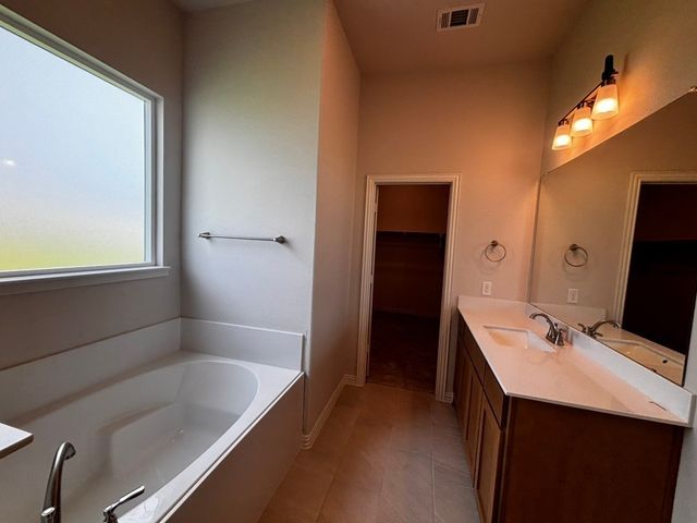 139 Big Sky Road, Decatur, TX 76234