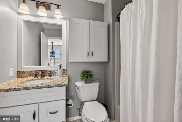 221 STANFORD, Newtown, PA 18940