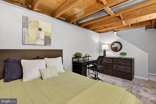 221 STANFORD, Newtown, PA 18940