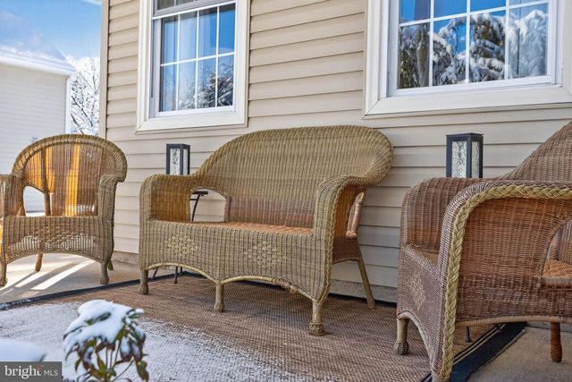 221 STANFORD, Newtown, PA 18940