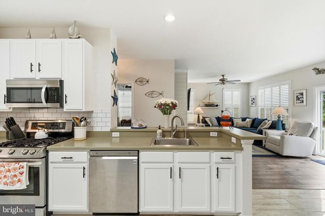 37 MISSION WAY, Barnegat, NJ 08005