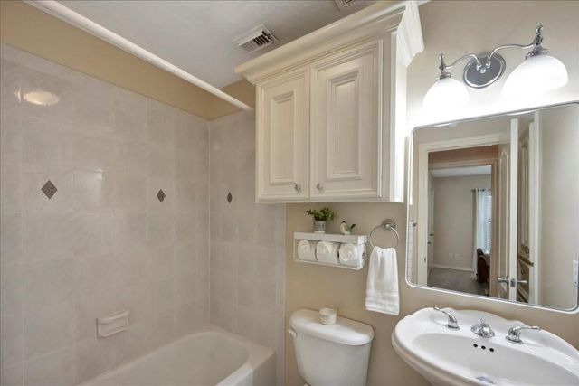 103 Denton Drive, Pasadena, TX 77586