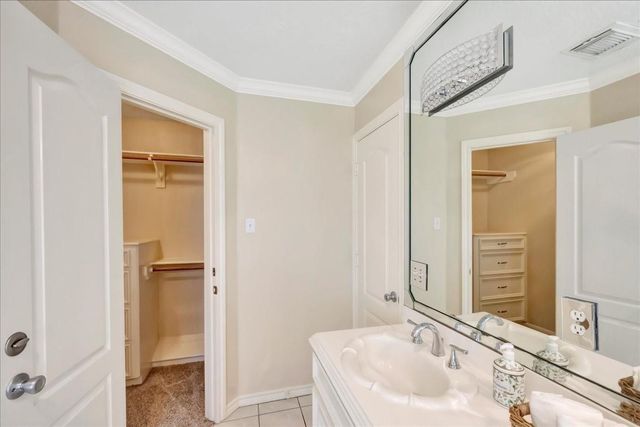 103 Denton Drive, Pasadena, TX 77586