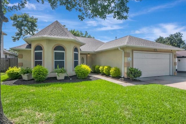 103 Denton Drive, Pasadena, TX 77586