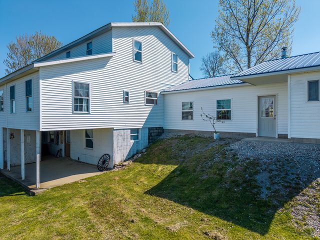 608 Saunders Lane, Hillsboro, KY 41049