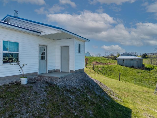 608 Saunders Lane, Hillsboro, KY 41049