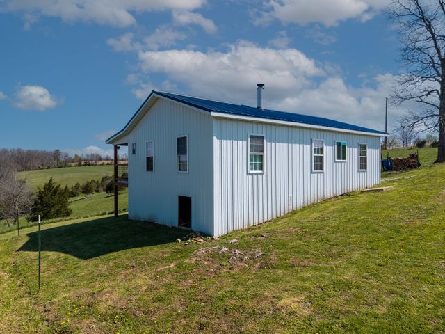 608 Saunders Lane, Hillsboro, KY 41049