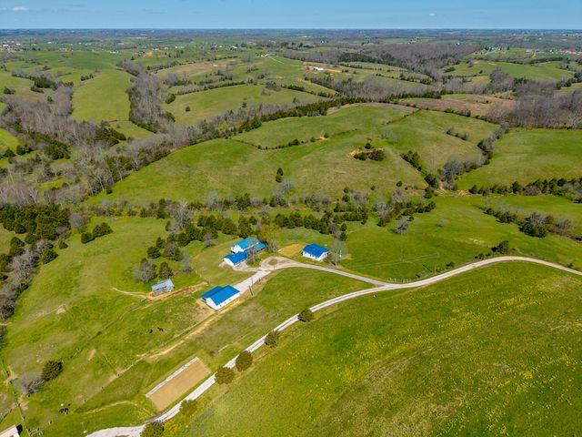 608 Saunders Lane, Hillsboro, KY 41049