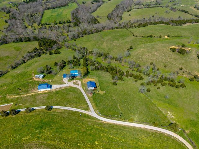 608 Saunders Lane, Hillsboro, KY 41049