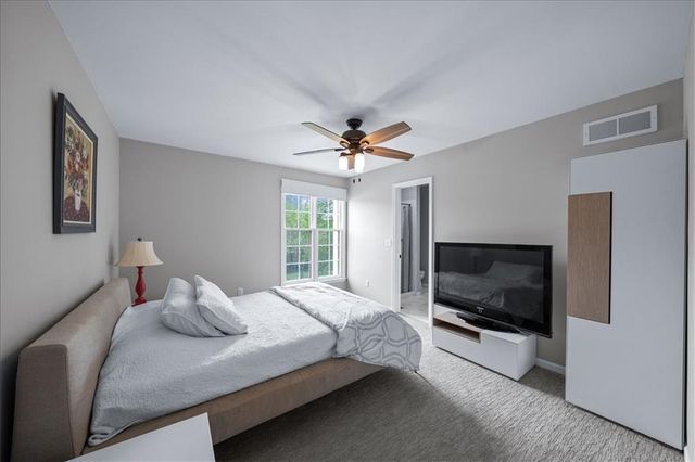 4300 W 125th Terrace, Leawood, KS 66209