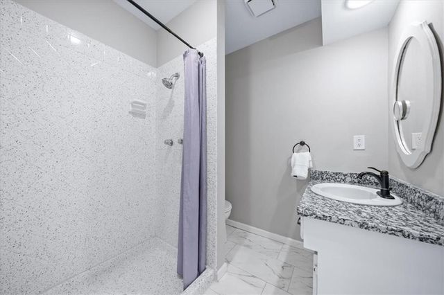 4300 W 125th Terrace, Leawood, KS 66209