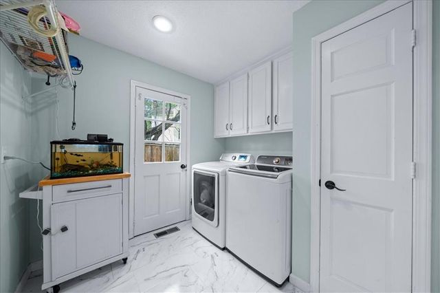 4300 W 125th Terrace, Leawood, KS 66209