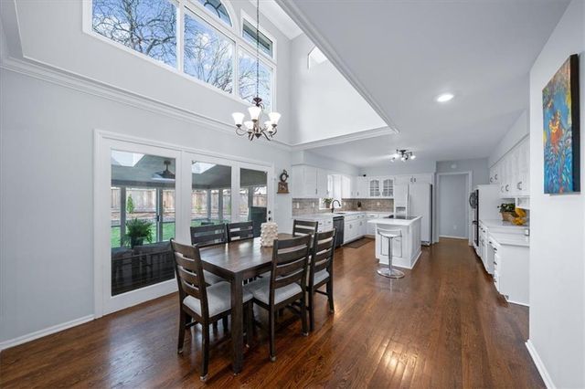 4300 W 125th Terrace, Leawood, KS 66209