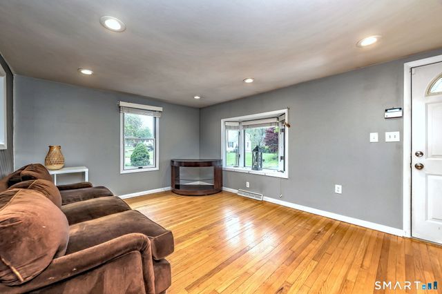 44 Joyce Court, Milford, CT 06461