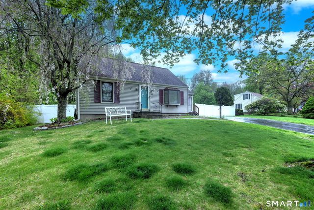 44 Joyce Court, Milford, CT 06461